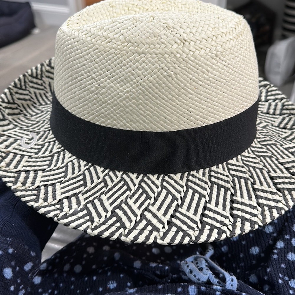 Halogen hat - Picture 3 of 4